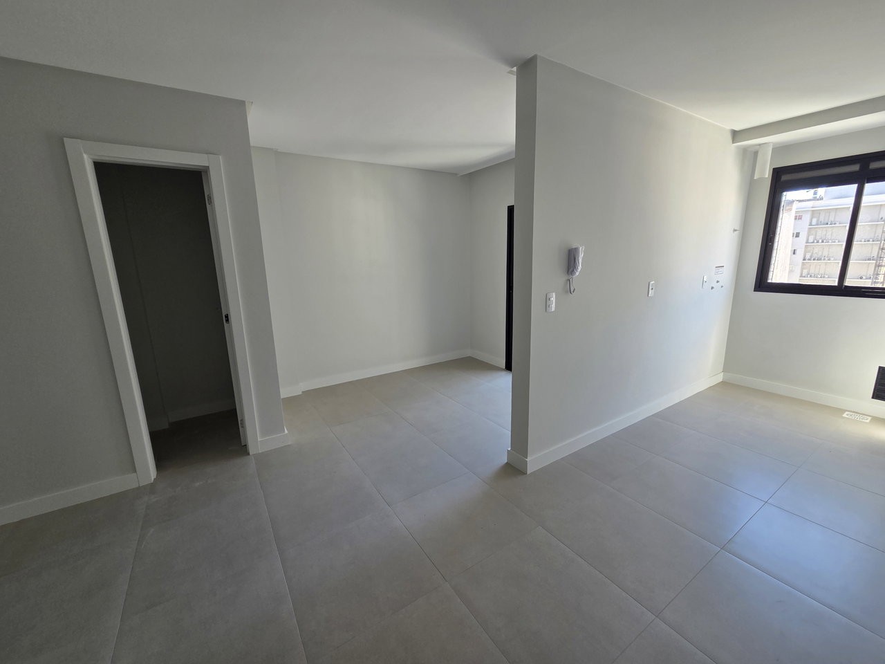 Apartamento Pronto para morar em Itapema/SC bairro Morretes, com 64m² área privativa sendo 2 suítes 1 vaga de garagem