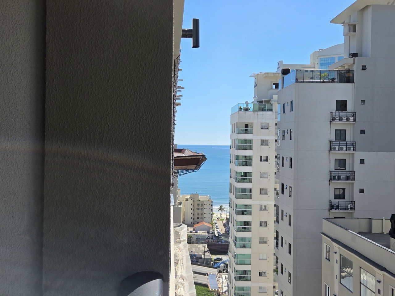 Apartamento Pronto para morar em Itapema/SC bairro Morretes, com 64m² área privativa sendo 2 suítes 1 vaga de garagem