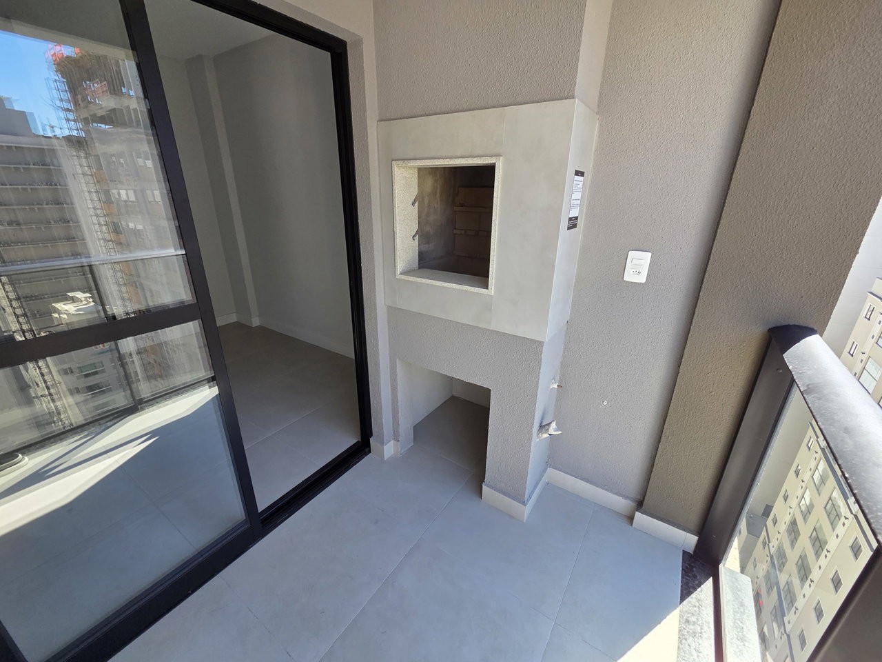 Apartamento Pronto para morar em Itapema/SC bairro Morretes, com 64m² área privativa sendo 2 suítes 1 vaga de garagem