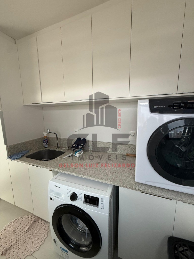 APARTAMENTO DE ALTO PADRÃO À VENDA EM MEIA PRAIA ? ITAPEMA/SC, com 125m² área privativa sendo 3 suítes, 2 vagas de garagem, lazer completo