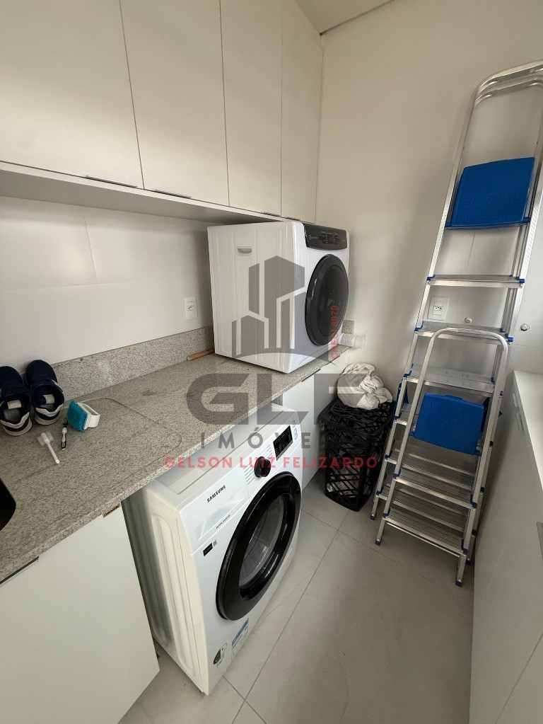 APARTAMENTO DE ALTO PADRÃO À VENDA EM MEIA PRAIA ? ITAPEMA/SC, com 125m² área privativa sendo 3 suítes, 2 vagas de garagem, lazer completo