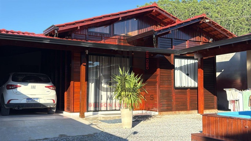 Vende-se ou troco casa em itapema/sc bairro sertão do trombu