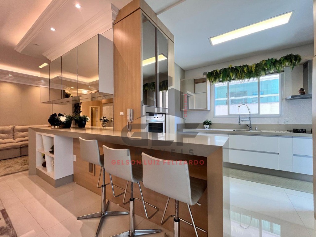 Apartamento pronto em Itapema/SC bairro Meia Praia, com 200m² área privativa sendo 4 suítes 3 vagas de garagem, lazer completo