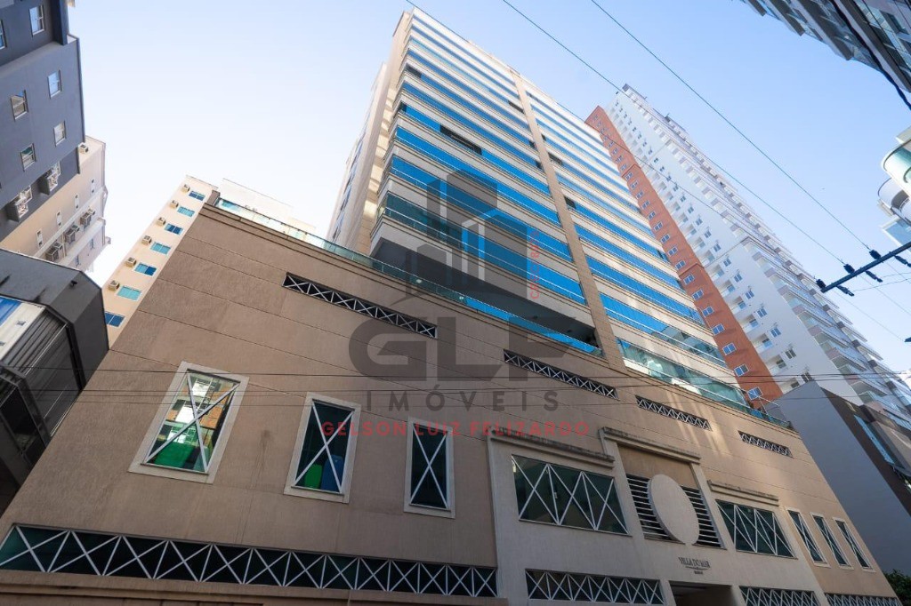 Apartamento a venda em Itapema/SC bairro Meia Praia, com 260,78m² área privativa sendo 4 suítes 2 vagas de garagem 5 banheiros, área de lazer completa