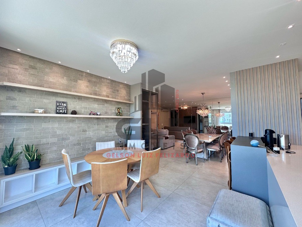 Vende se apartamento pronto em Itapema/SC bairro Centro, com 117m² área privativa sendo 3 dormitórios 3 vagas de garagem lazer completo