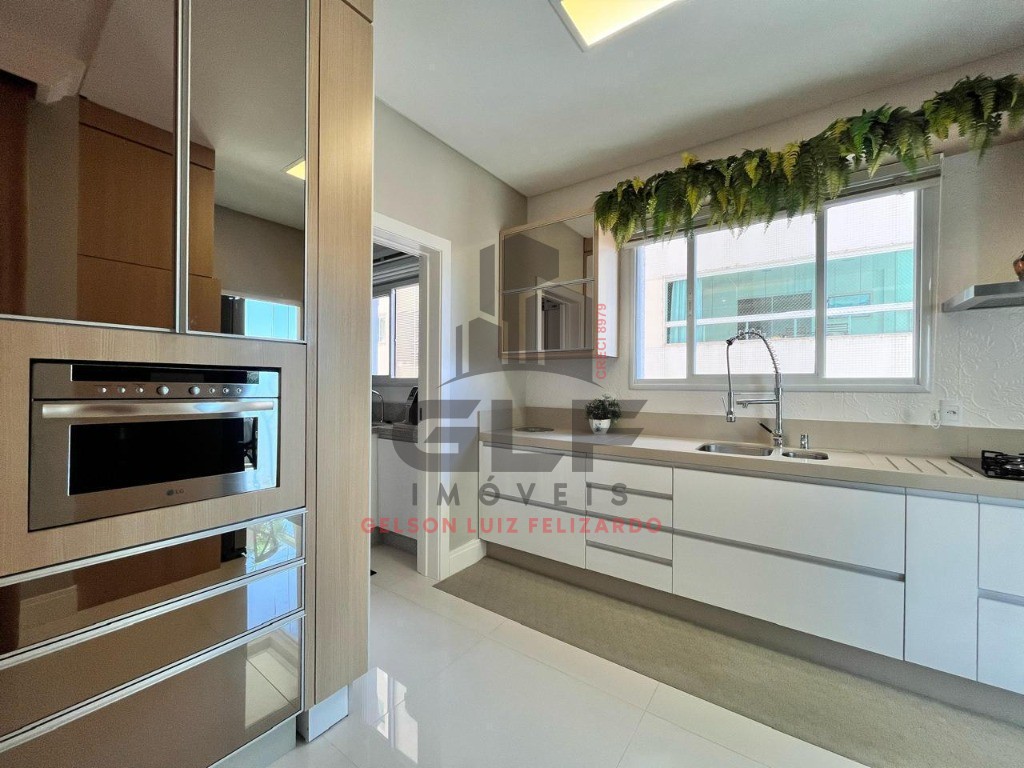 Apartamento pronto em Itapema/SC bairro Meia Praia, com 200m² área privativa sendo 4 suítes 3 vagas de garagem, lazer completo