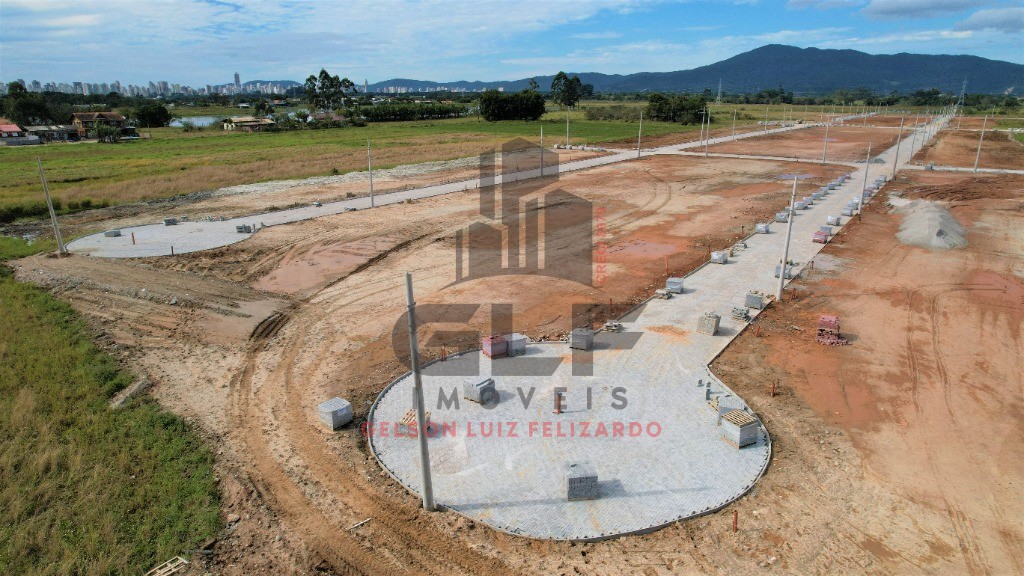 Terrenos à venda no Loteamento Sonho Real no Bairro Sertão do Trombudo na cidade de Itapema/sc, com 200 m².