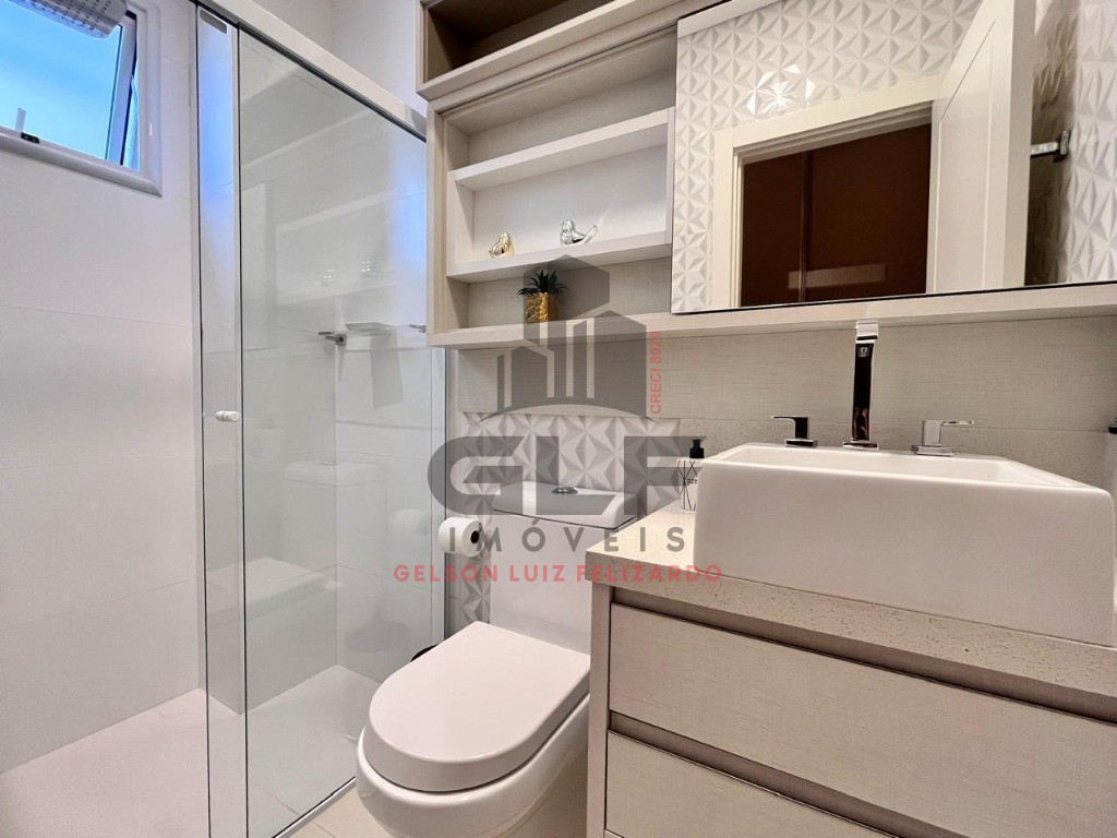 Apartamento pronto em Itapema/SC bairro Meia Praia, com 200m² área privativa sendo 4 suítes 3 vagas de garagem, lazer completo