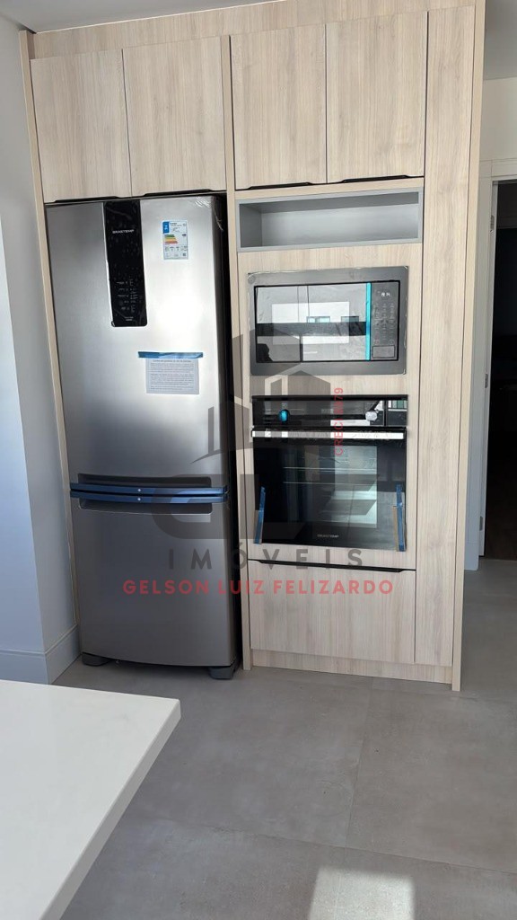 Apartamento a venda em Itapema/SC bairro Meia Praia, com 132,90m² área privativa sendo 3 suítes, 2 vagas de garagem, lazer completo
