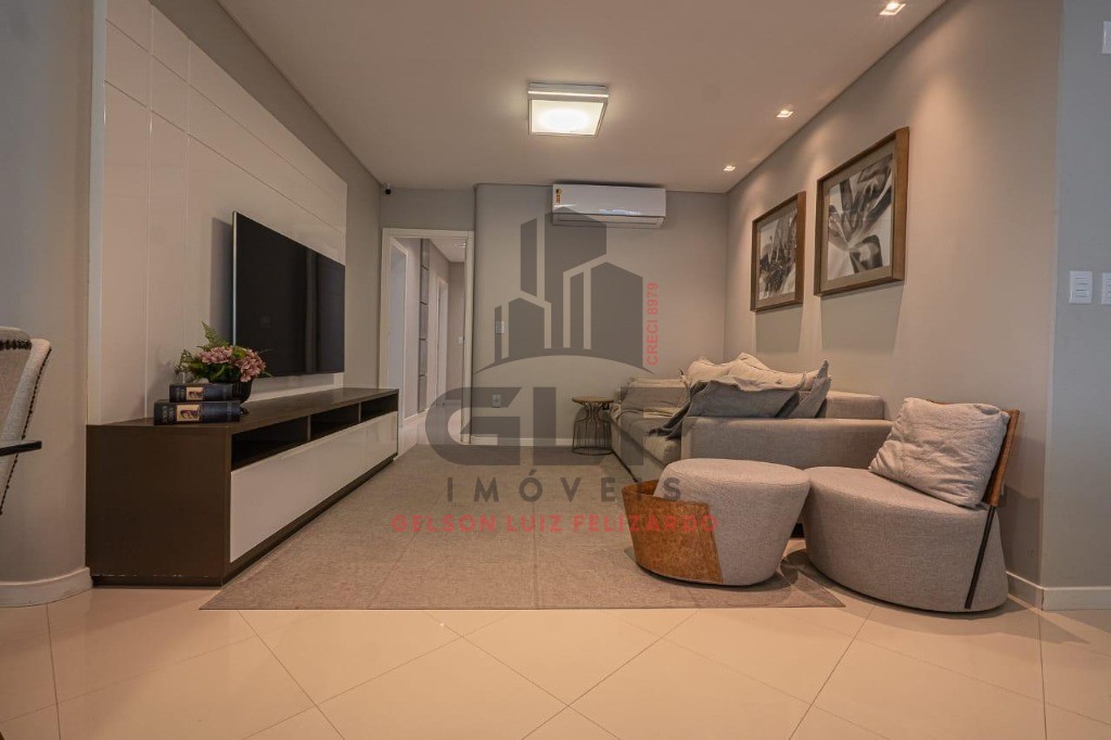 Apartamento a venda em Itapema/SC bairro Meia Praia, com 260,78m² área privativa sendo 4 suítes 2 vagas de garagem 5 banheiros, área de lazer completa