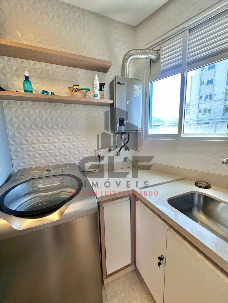 Vende se apartamento pronto em Itapema/SC bairro Centro, com 117m² área privativa sendo 3 dormitórios 3 vagas de garagem lazer completo