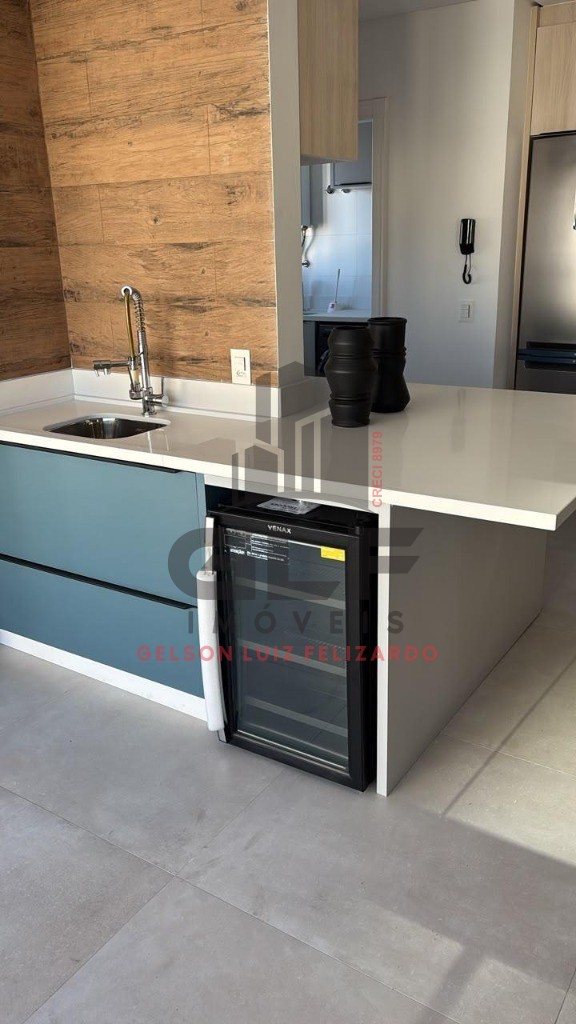 Apartamento a venda em Itapema/SC bairro Meia Praia, com 132,90m² área privativa sendo 3 suítes, 2 vagas de garagem, lazer completo