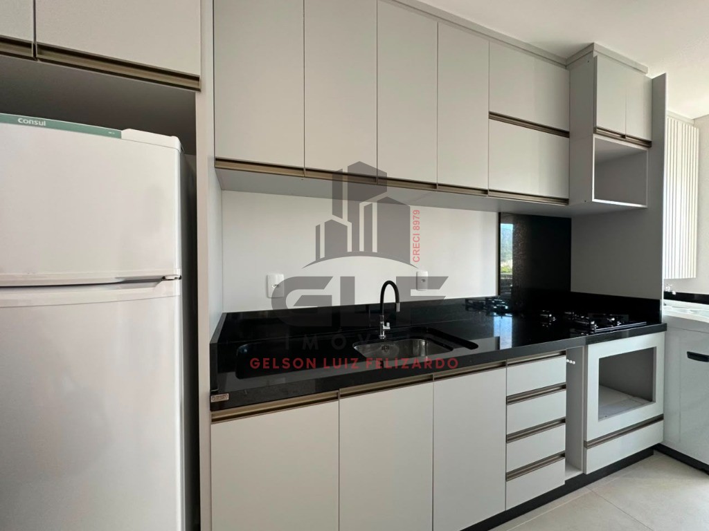Apartamento A venda em Porto Belo/SC com 64m² área privativa sendo 1 suíte, 1 vaga de garagem, bem localizado