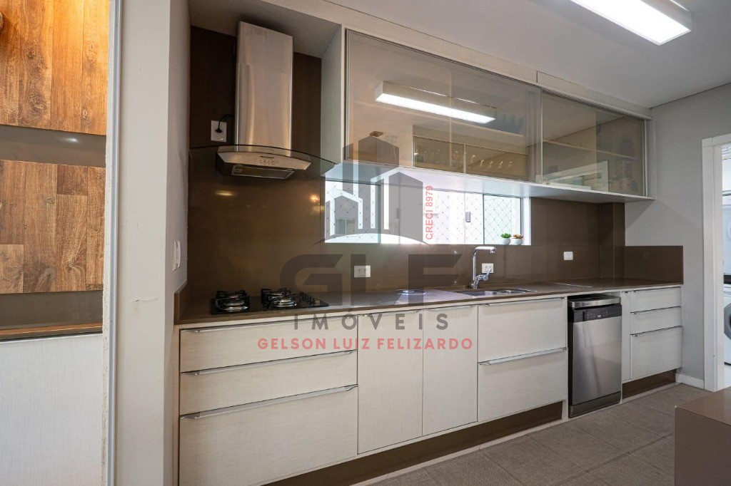 Apartamento a venda em Itapema/SC bairro Meia Praia, com 260,78m² área privativa sendo 4 suítes 2 vagas de garagem 5 banheiros, área de lazer completa