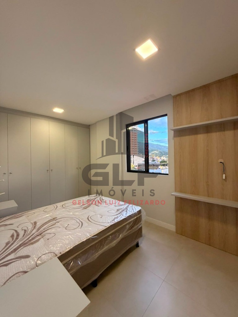 Apartamento A venda em Porto Belo/SC com 64m² área privativa sendo 1 suíte, 1 vaga de garagem, bem localizado