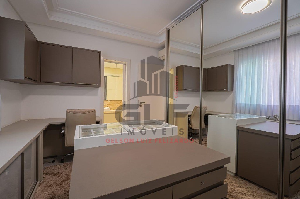Apartamento a venda em Itapema/SC bairro Meia Praia, com 260,78m² área privativa sendo 4 suítes 2 vagas de garagem 5 banheiros, área de lazer completa