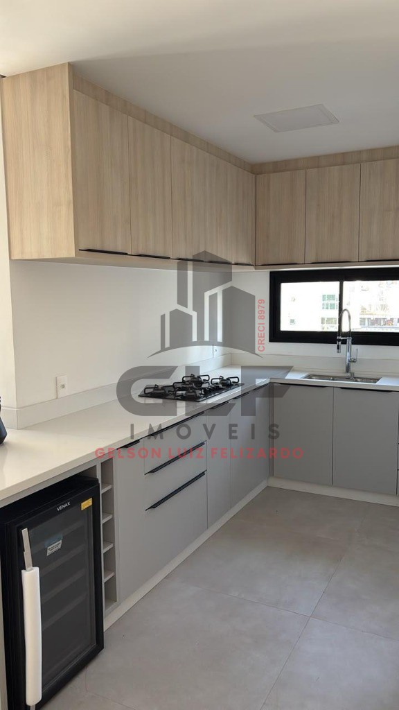 Apartamento a venda em Itapema/SC bairro Meia Praia, com 132,90m² área privativa sendo 3 suítes, 2 vagas de garagem, lazer completo