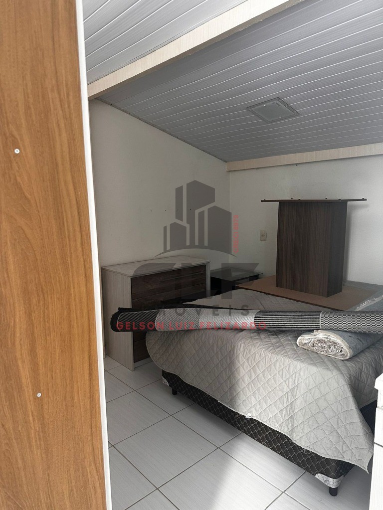 Casa a Vanda ou Locação em Itapema/SC bairro Morretes, com 215m² área privativa, com 3 dormitório sendo 1 suíte, 1 vaga de garagem, e piscina
