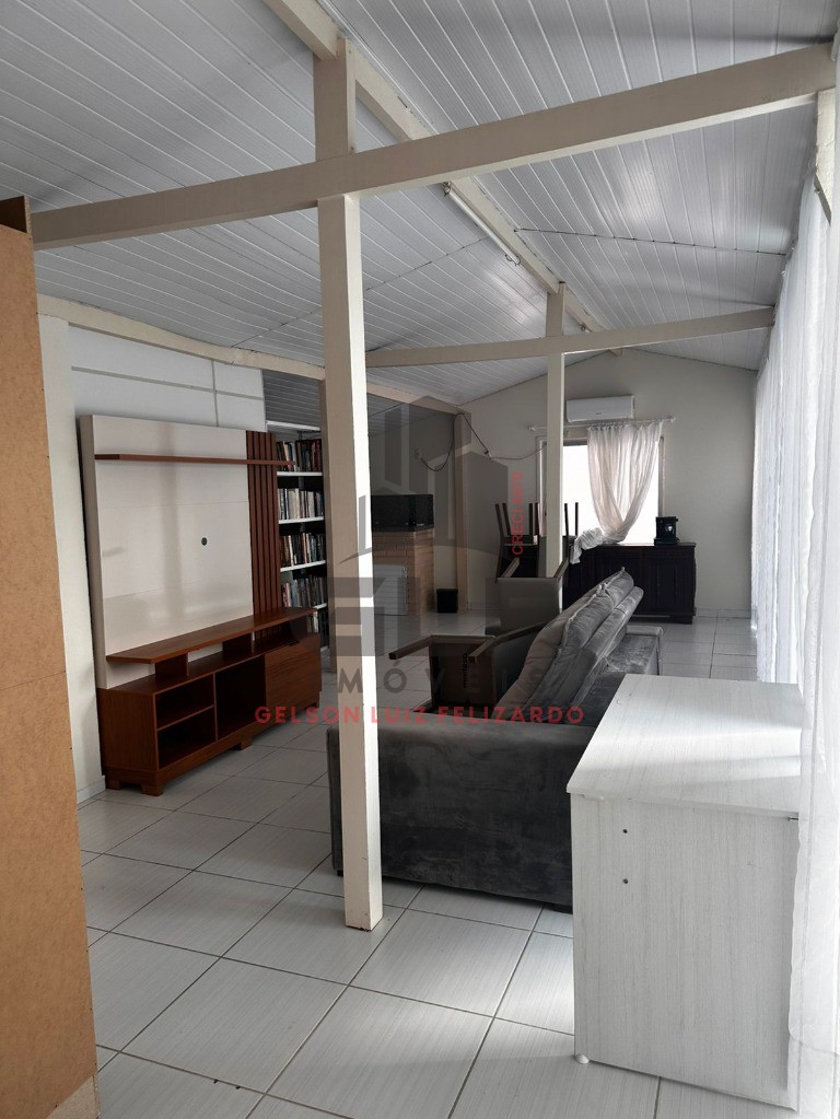 Casa a Vanda ou Locação em Itapema/SC bairro Morretes, com 215m² área privativa, com 3 dormitório sendo 1 suíte, 1 vaga de garagem, e piscina