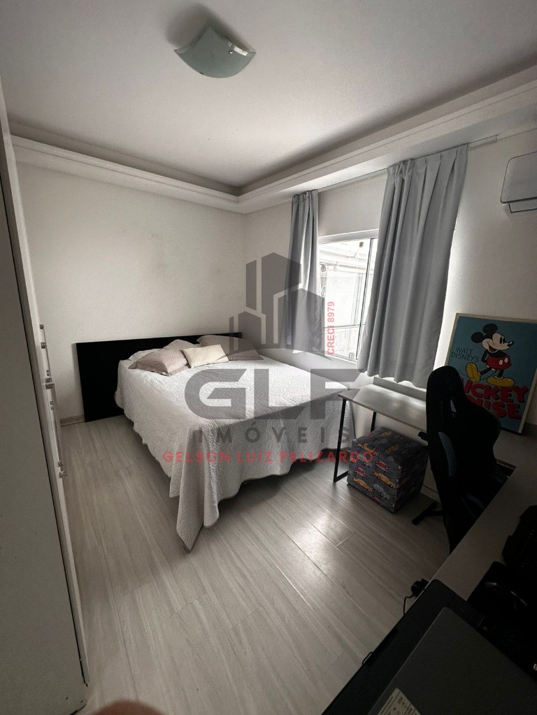 Casa a Vanda ou Locação em Itapema/SC bairro Morretes, com 215m² área privativa, com 3 dormitório sendo 1 suíte, 1 vaga de garagem, e piscina
