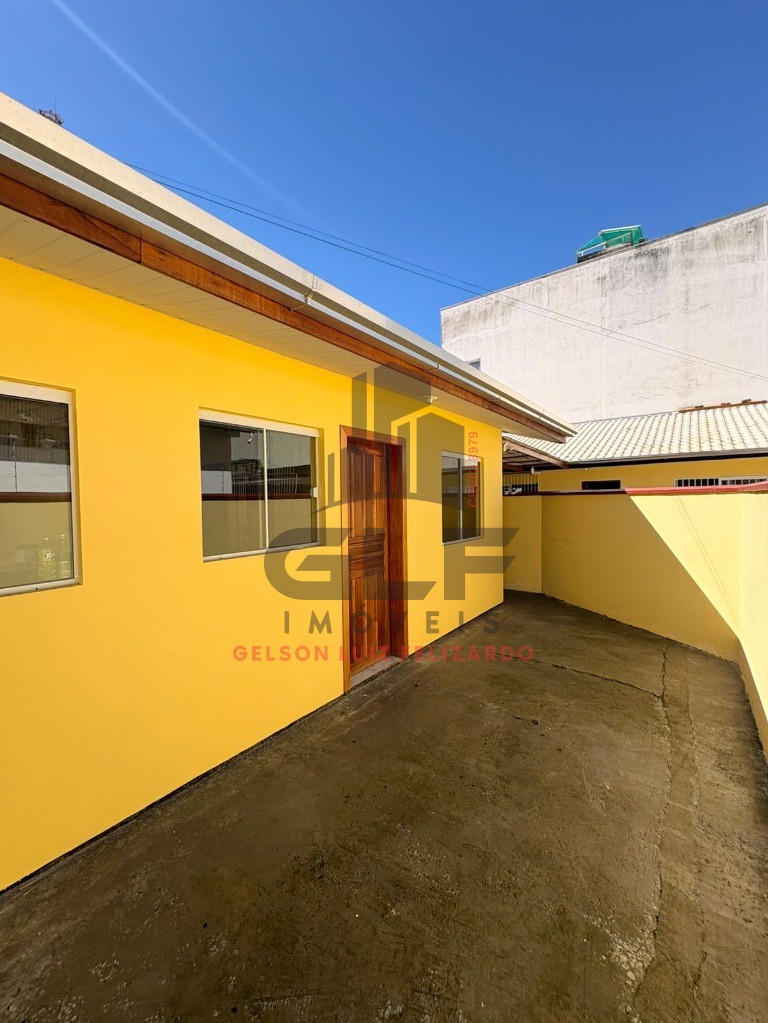 Aluga-se excelente kitnet em Itapema/SC, localizada no bairro Morretes, 55M2 com 2 dormitórios
