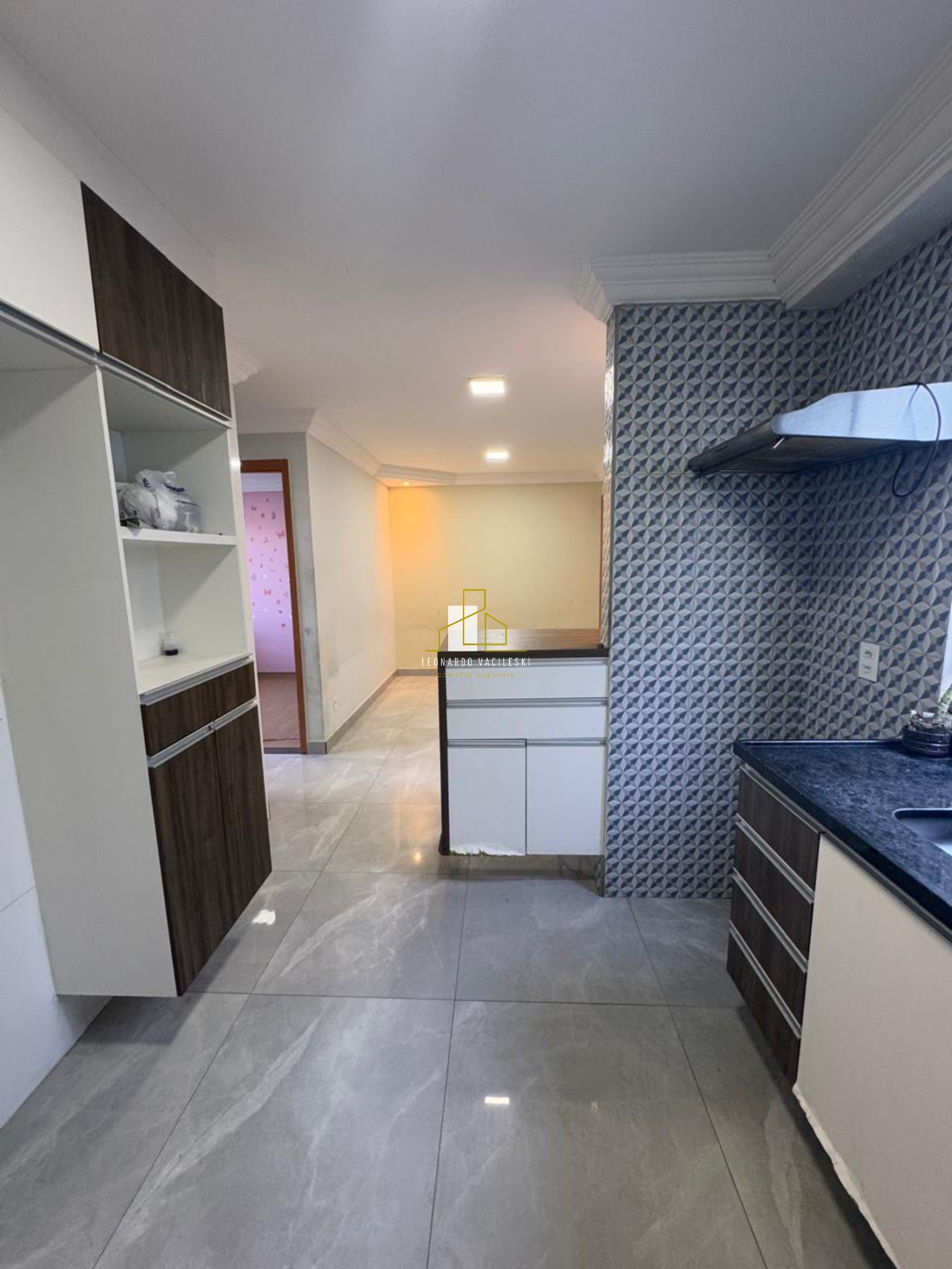 Apartamento à venda com 2 quartos, 42m² - Foto 8