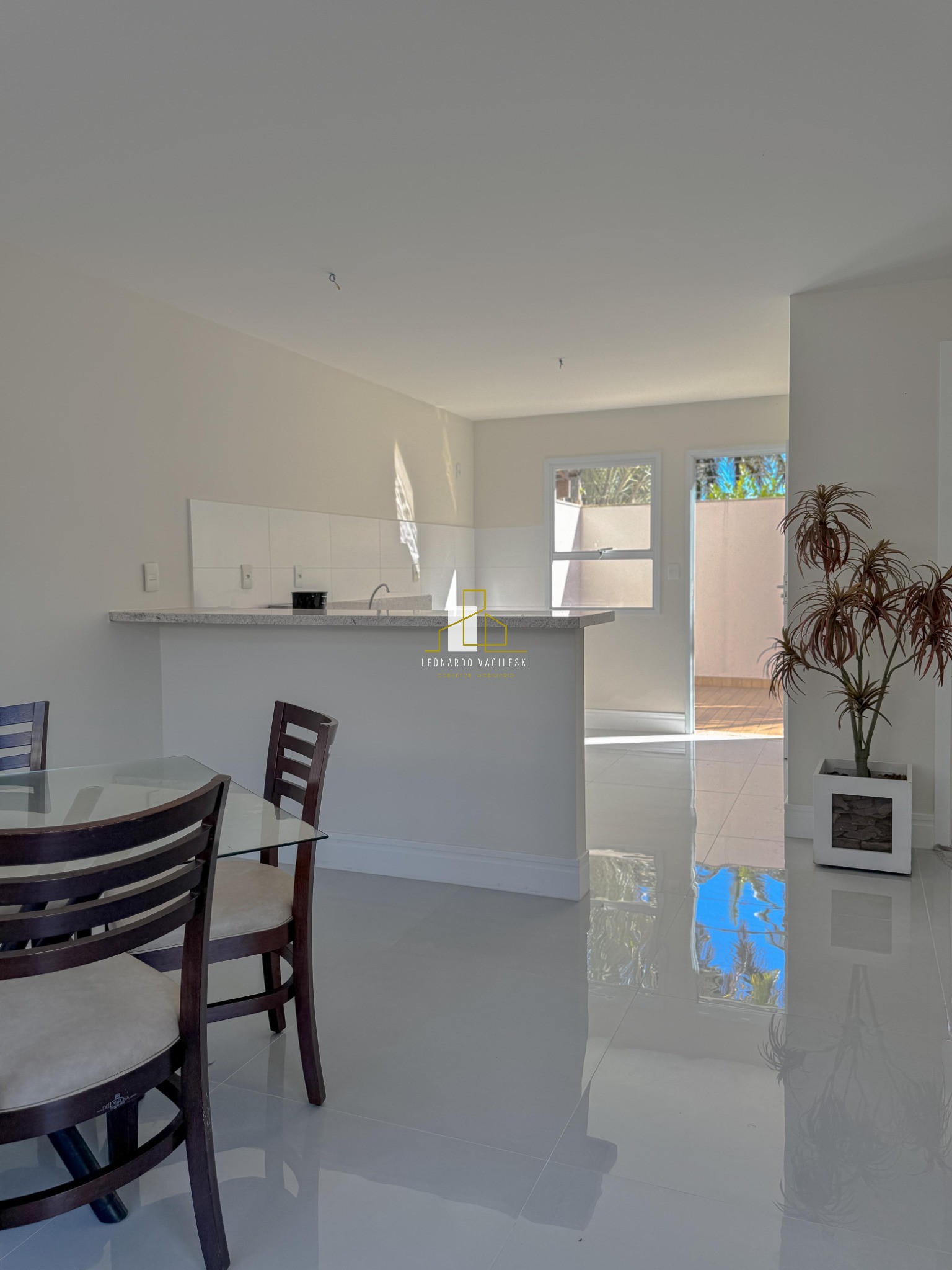 Casa à venda com 4 quartos, 147m² - Foto 6