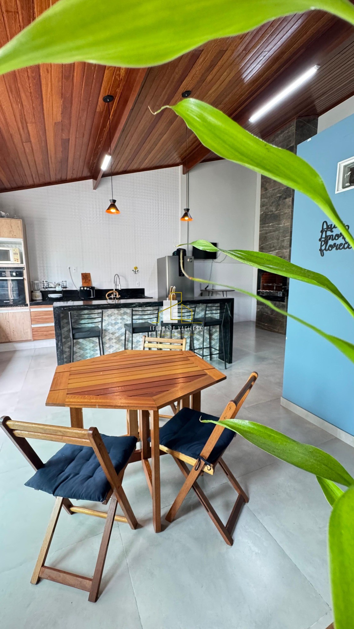 Casa à venda com 3 quartos, 190m² - Foto 4