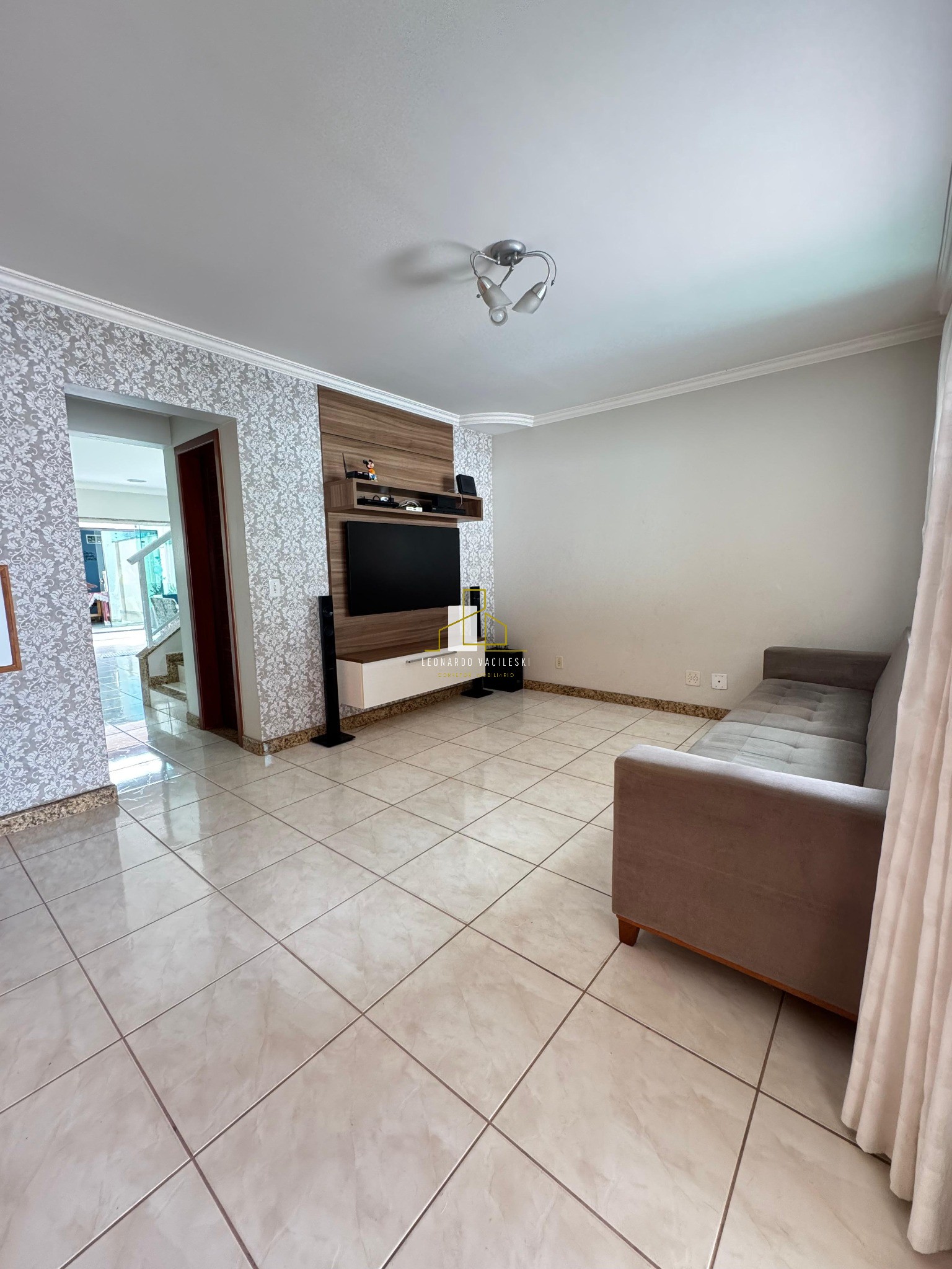 Casa à venda com 3 quartos, 190m² - Foto 7