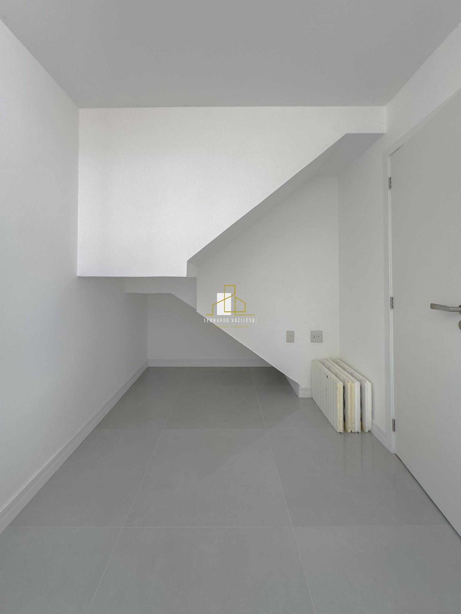 Casa à venda com 4 quartos, 147m² - Foto 9