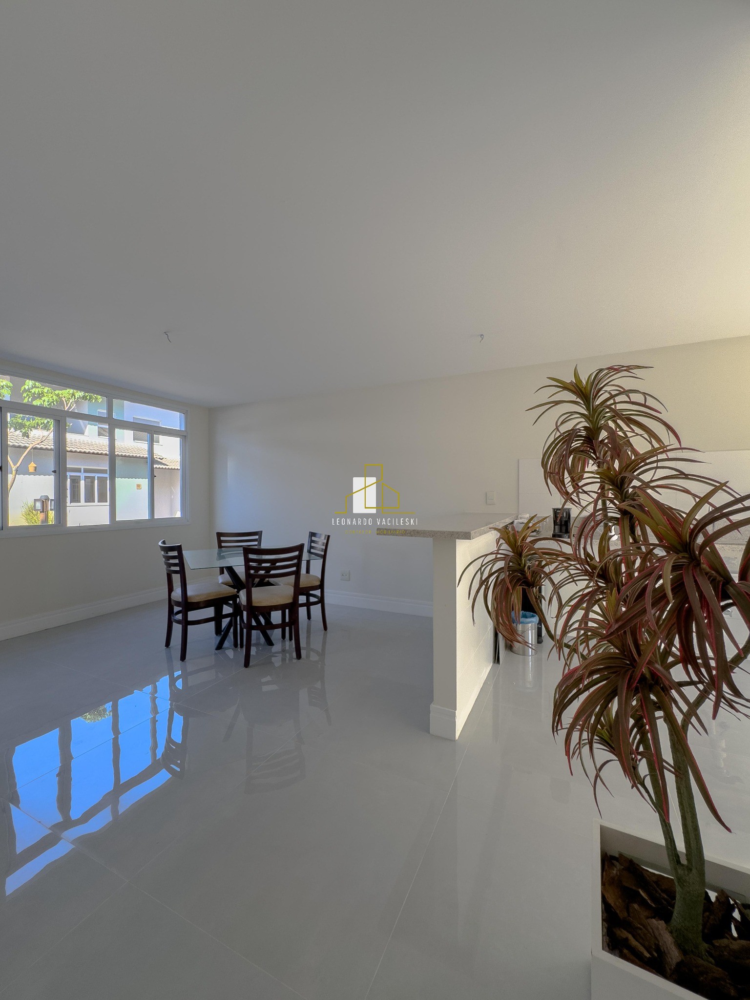 Casa à venda com 4 quartos, 147m² - Foto 5