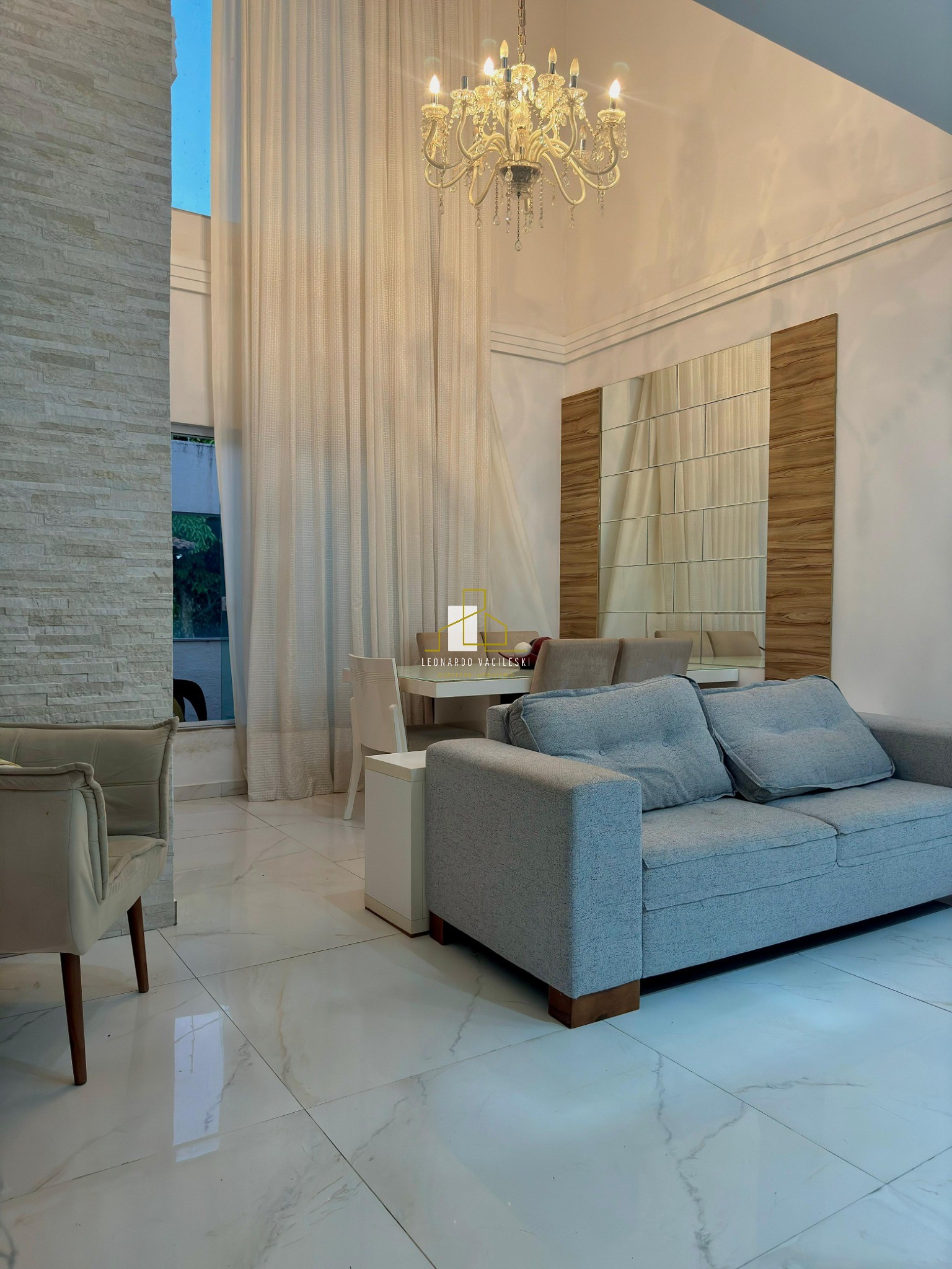 Casa à venda com 3 quartos, 300m² - Foto 5