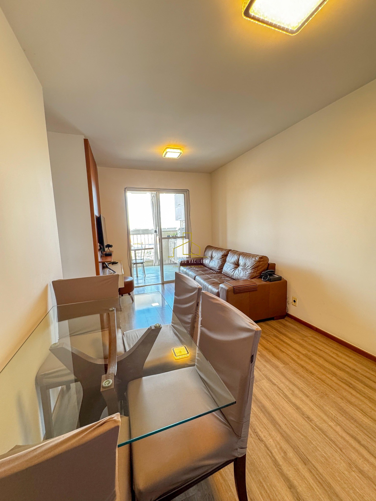 Apartamento à venda com 3 quartos, 85m² - Foto 4