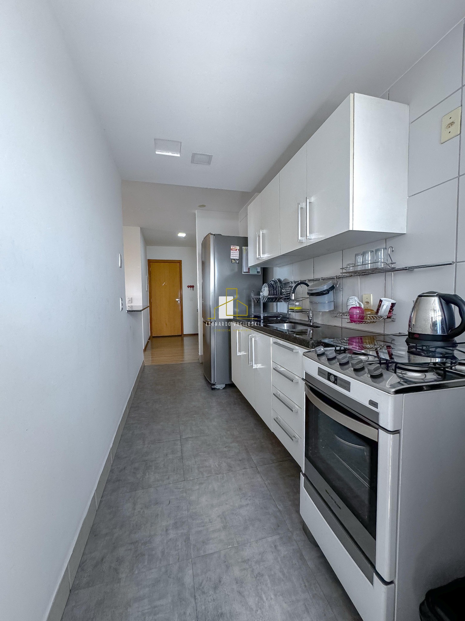 Apartamento à venda com 3 quartos, 85m² - Foto 8