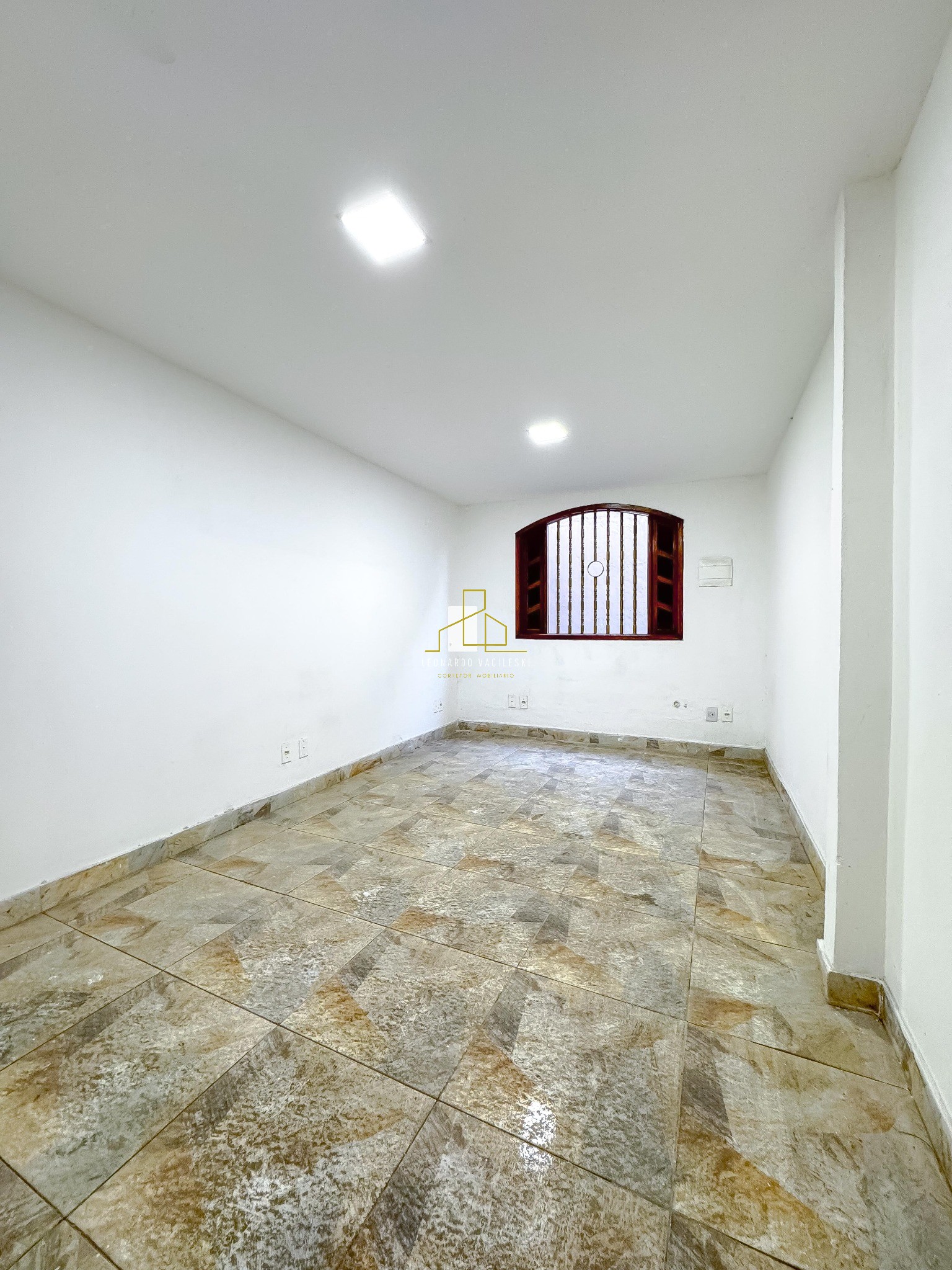 Prédio Inteiro à venda com 6 quartos - Foto 27