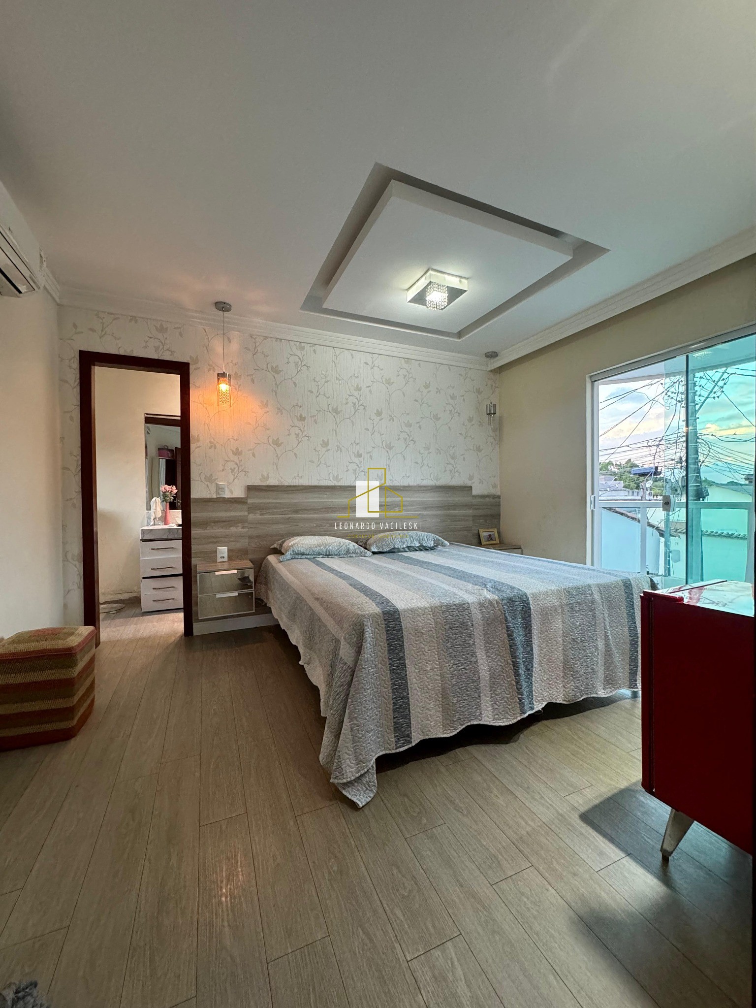 Casa à venda com 3 quartos, 300m² - Foto 29