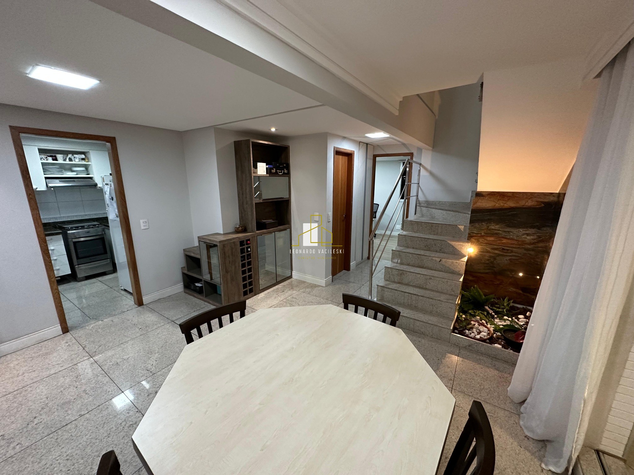 Cobertura, 4 quartos, 160 m² - Foto 2