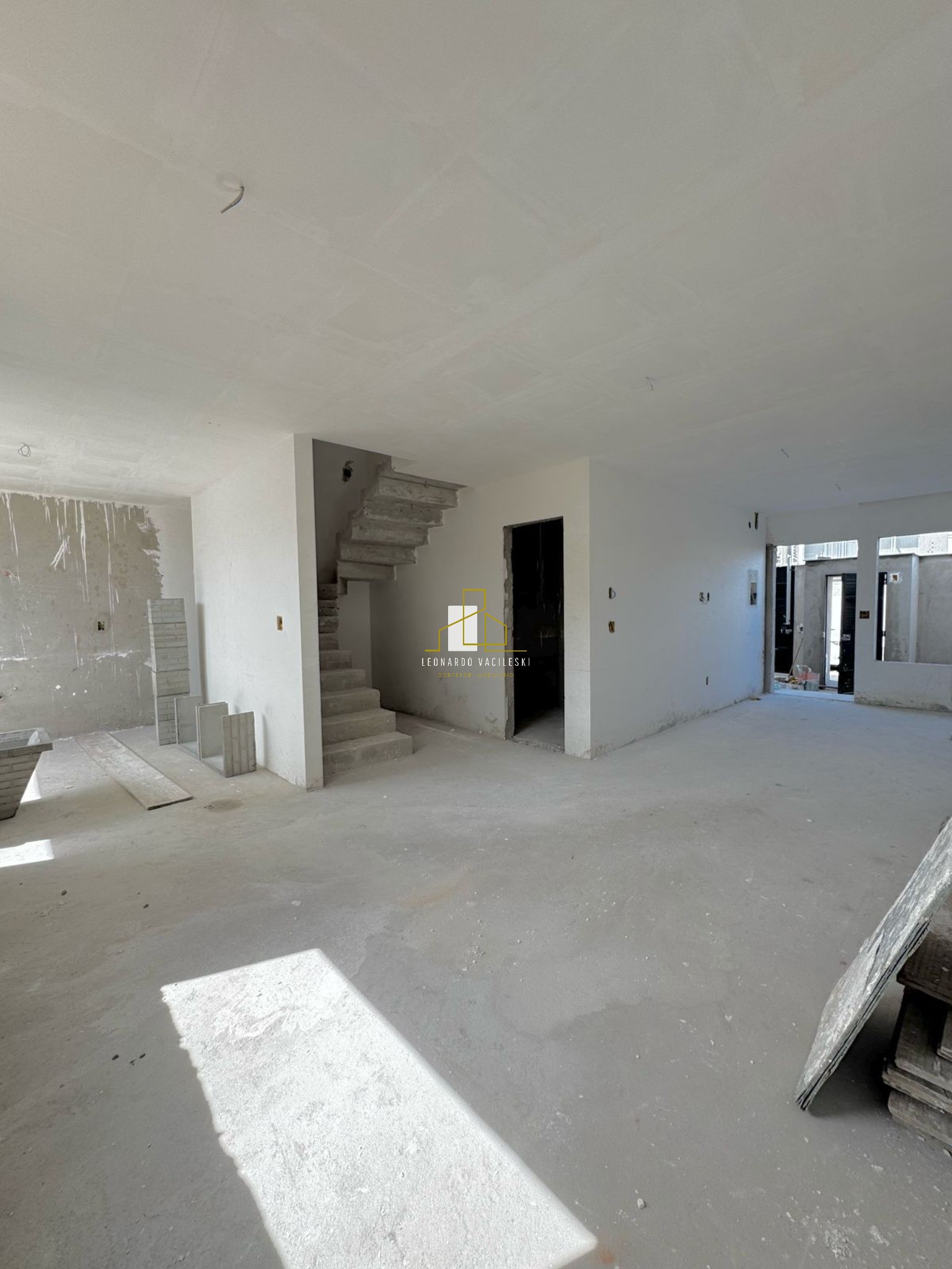 Casa à venda com 3 quartos, 135m² - Foto 3
