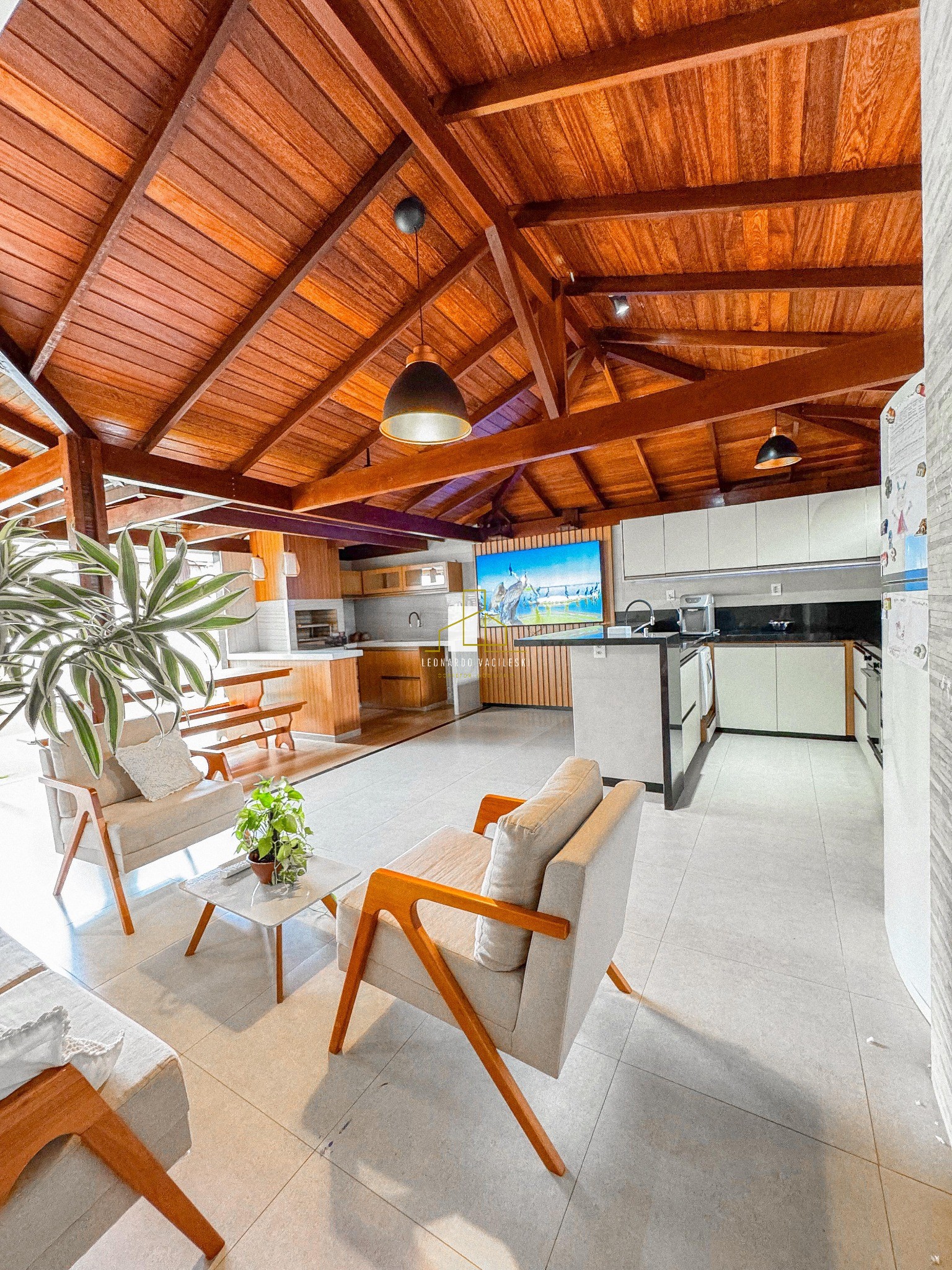 Casa, 4 quartos, 160 m² - Foto 1