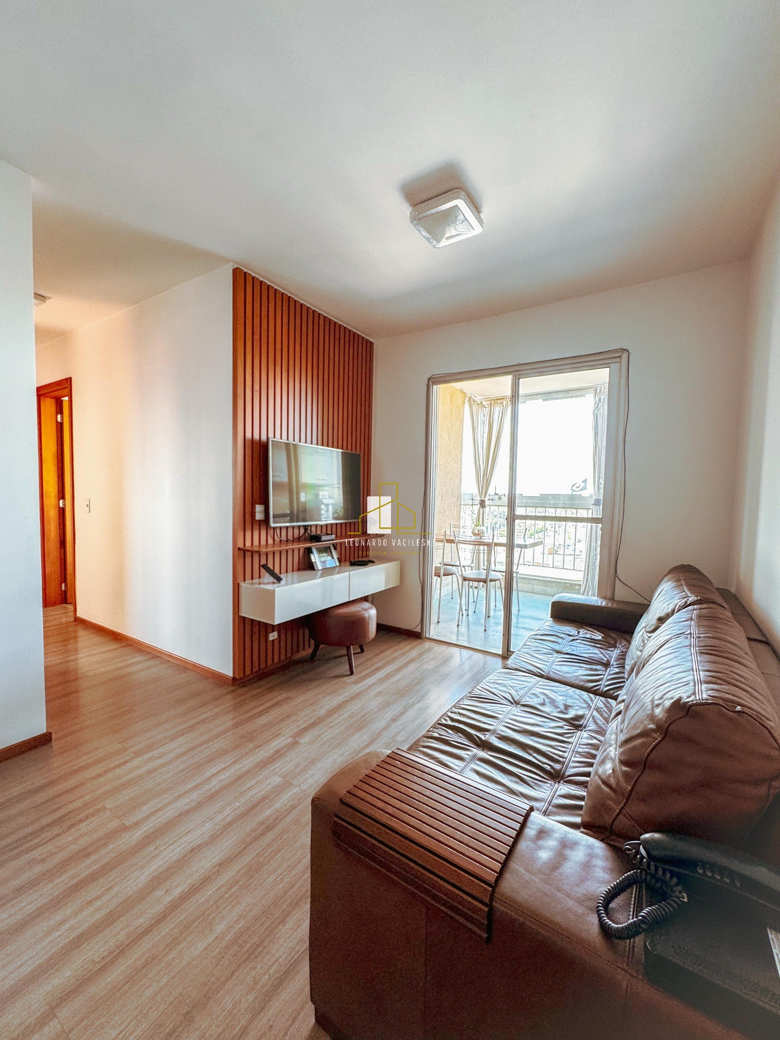 Apartamento à venda com 3 quartos, 85m² - Foto 1