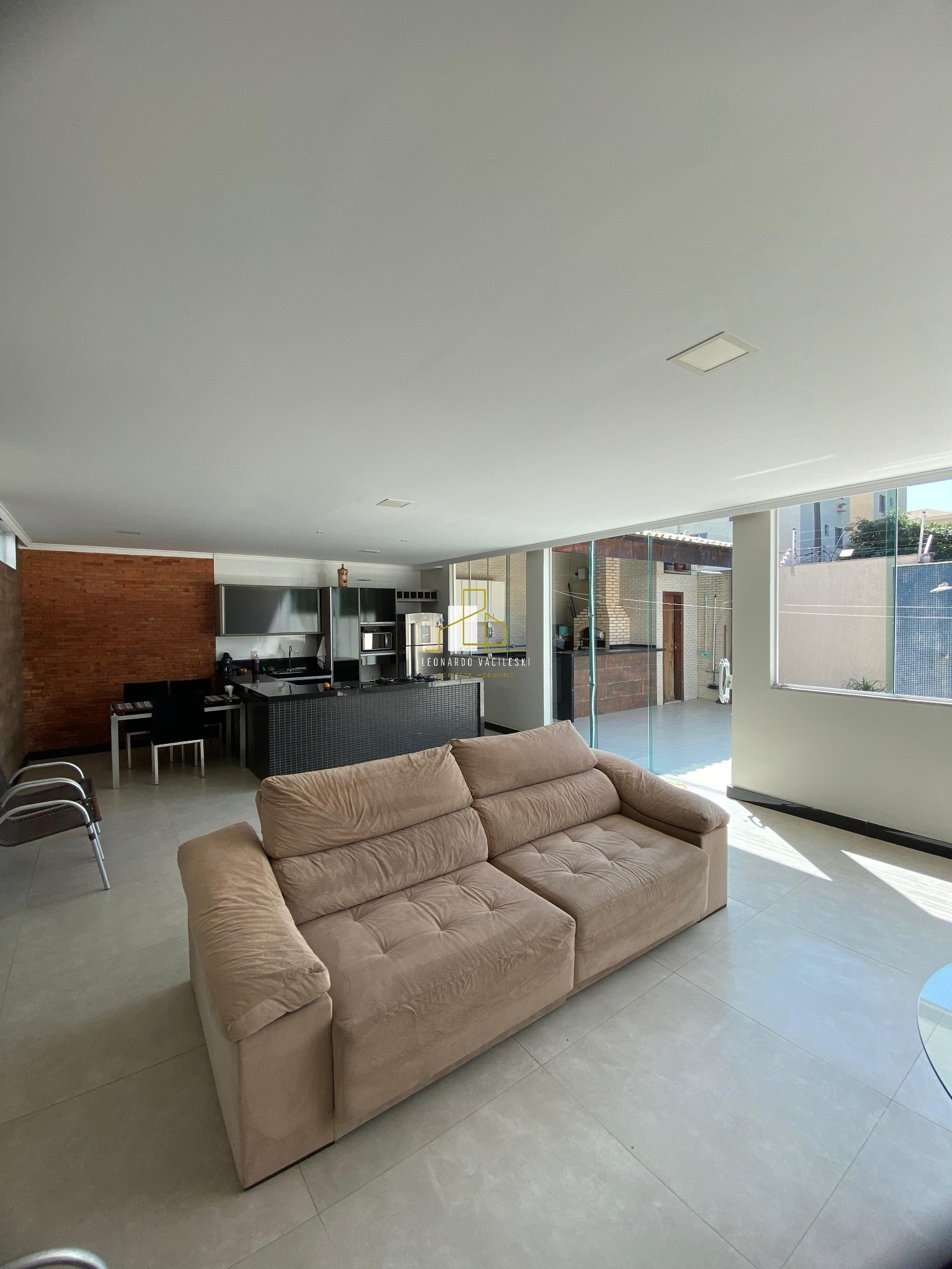 Casa, 3 quartos, 200 m² - Foto 9