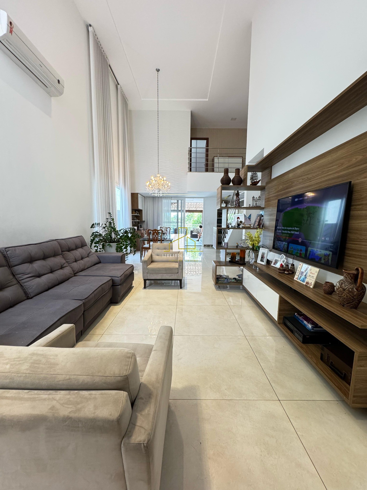 Casa à venda com 5 quartos, 500m² - Foto 2