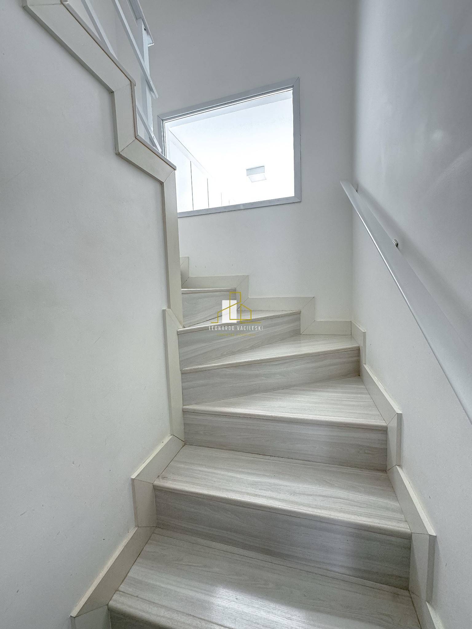 Casa à venda com 3 quartos, 127m² - Foto 11