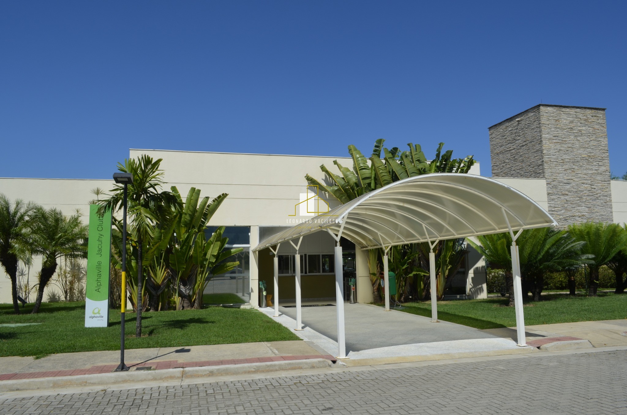 Loteamento e Condomínio, 584 m² - Foto 1