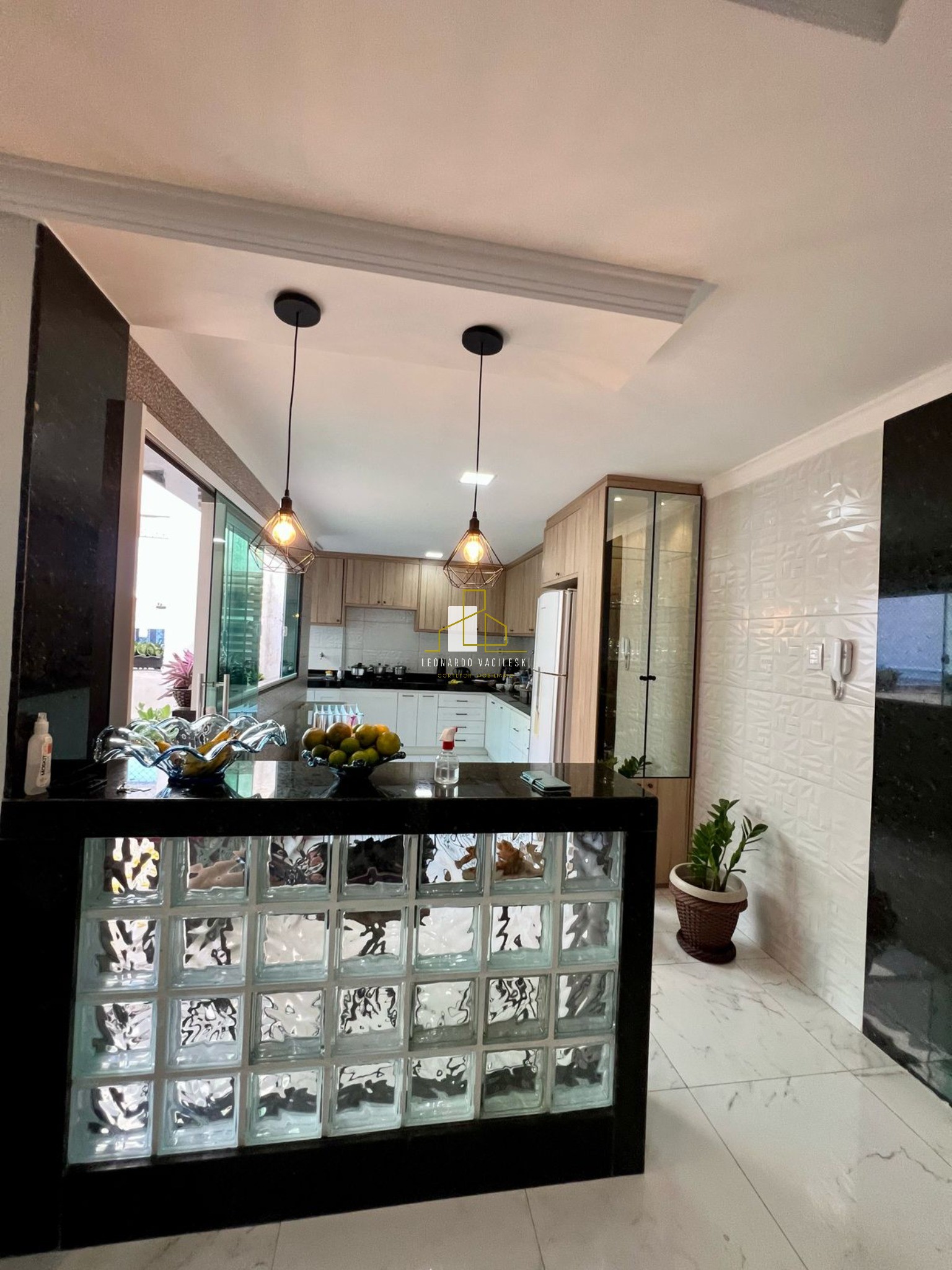Apartamento à venda com 3 quartos, 115m² - Foto 3