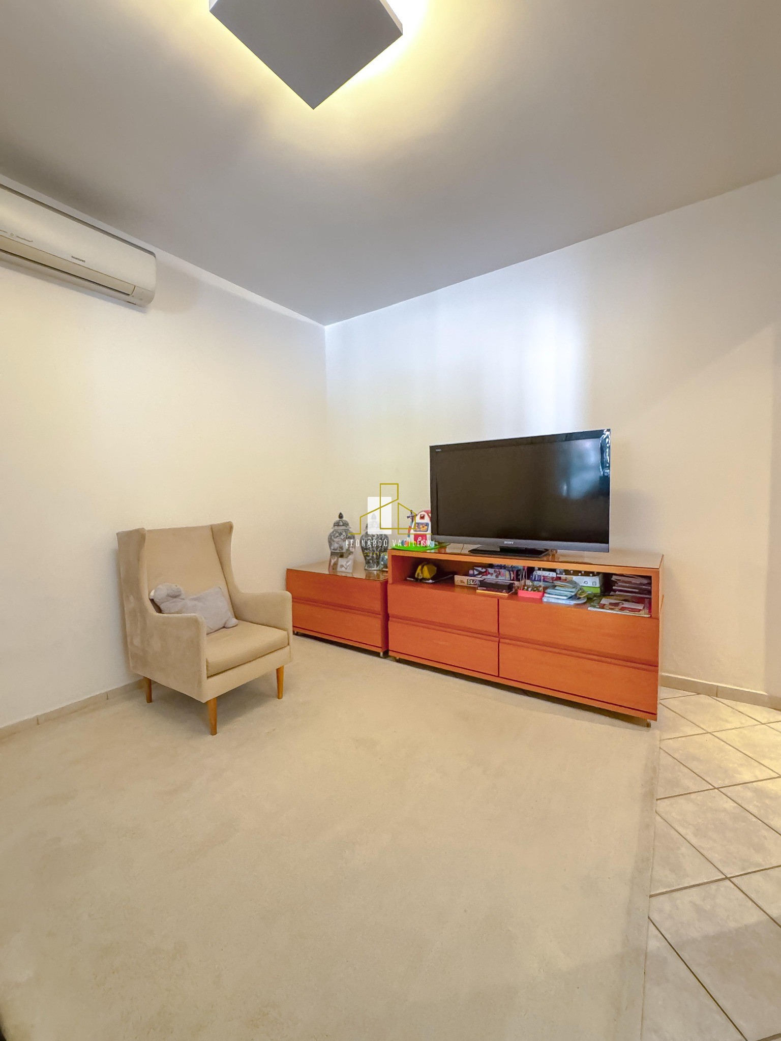 Casa à venda com 3 quartos, 200m² - Foto 19