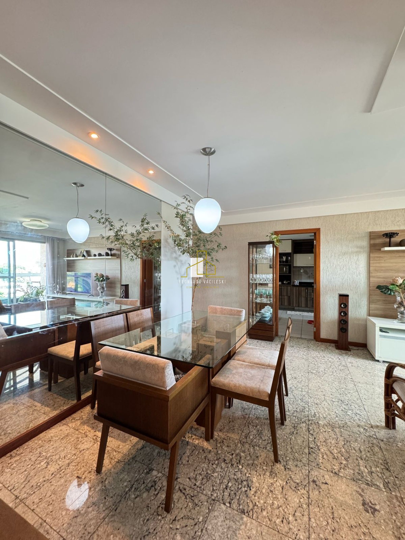 Apartamento à venda com 3 quartos, 144m² - Foto 5