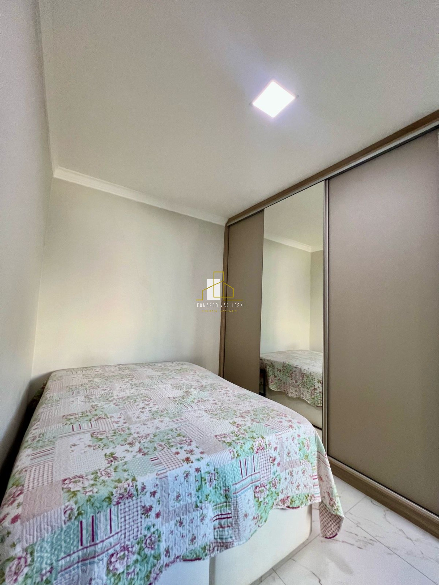Apartamento à venda com 3 quartos, 115m² - Foto 7