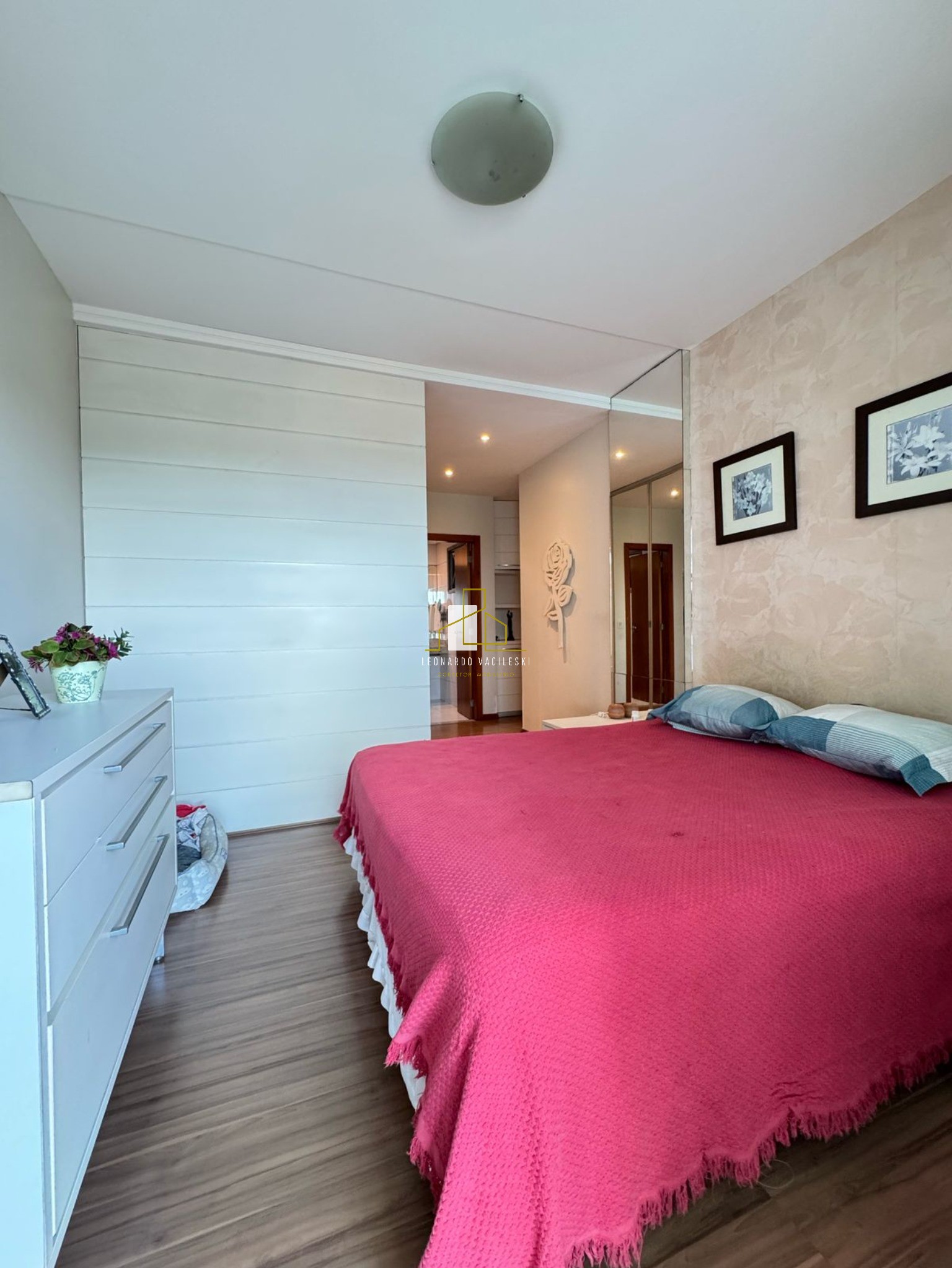 Apartamento à venda com 3 quartos, 144m² - Foto 15