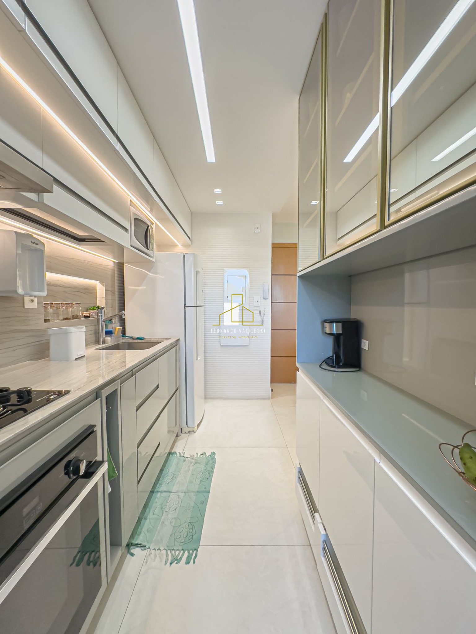 Apartamento à venda com 3 quartos, 76m² - Foto 11